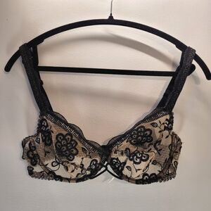 Lejaby Unlined Balconette Bra Cream And Black Lace - 36D